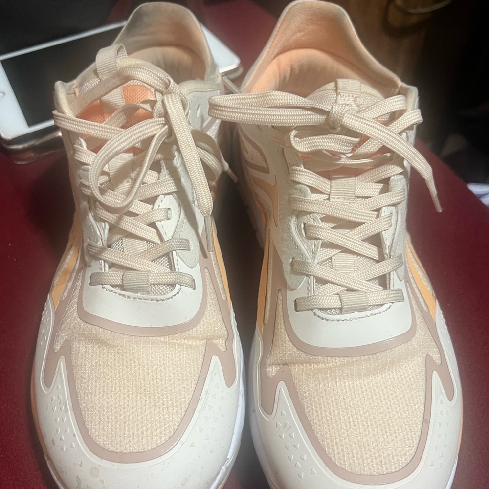 Reebok Cream and Peach Women's Sneakers